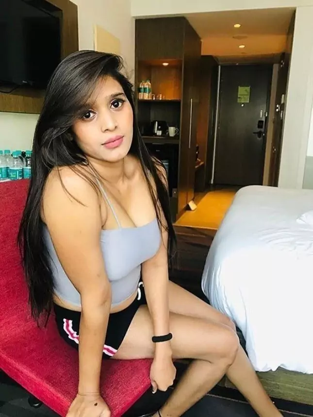 कॉल गर्ल्स सर्विस  सुरेंद्रनगर धोधरेज